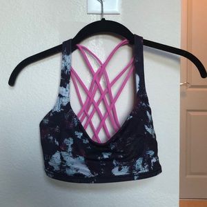 Lululemon sports bra